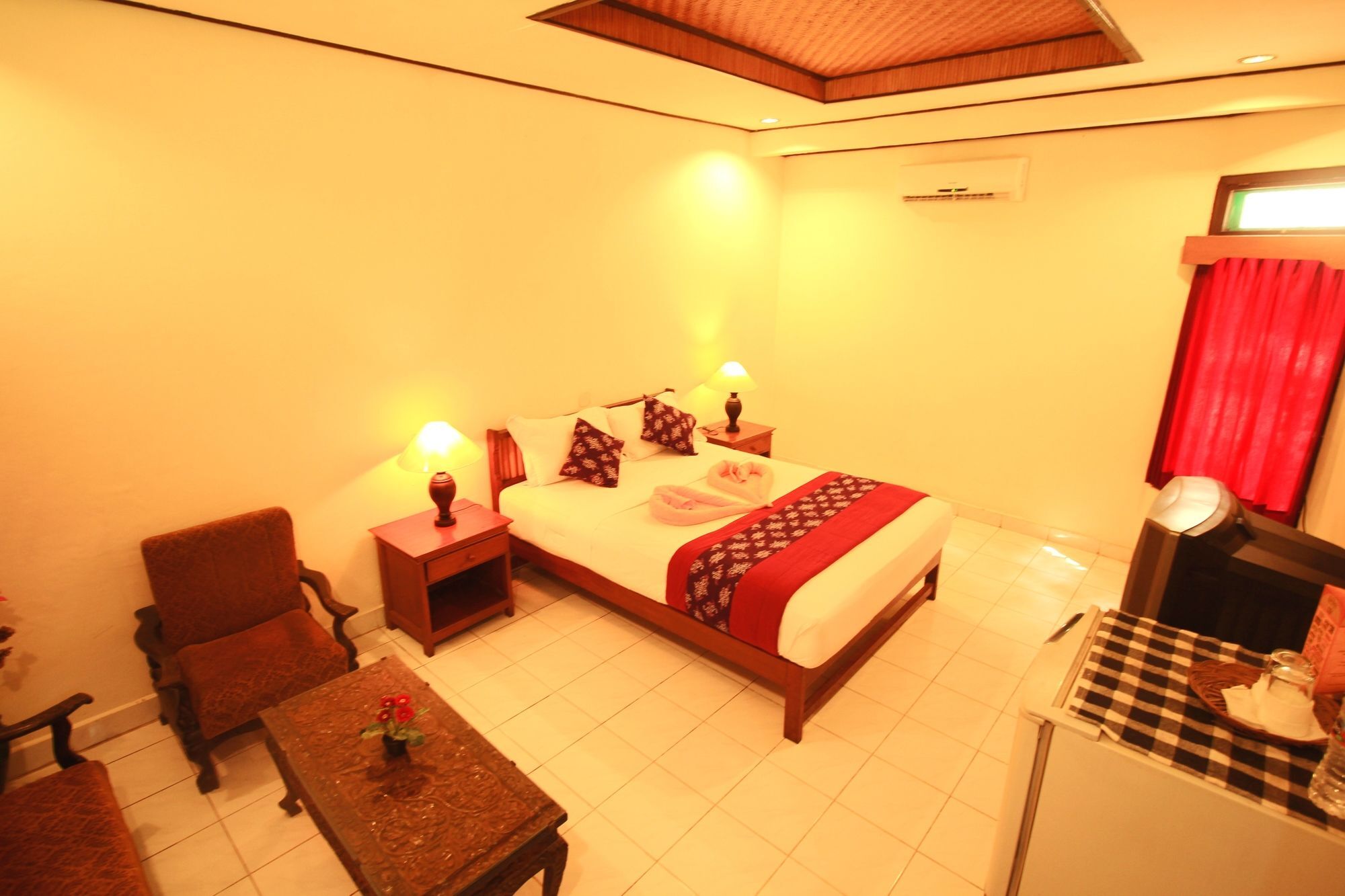 Lovina Beach Hotel Pabean Buleleng Exteriör bild