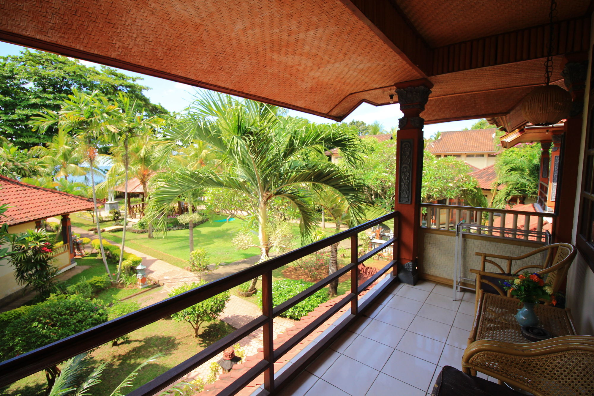 Lovina Beach Hotel Pabean Buleleng Exteriör bild